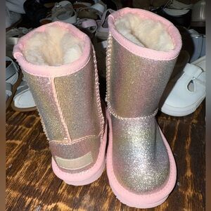 UGG Kids Boots in Pink and Silver Glitter